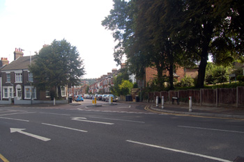 The junction of London Road and Ashton Road September 2009